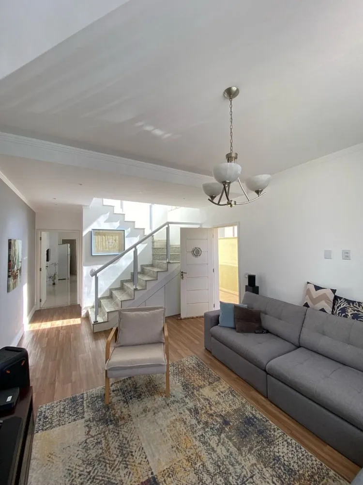 Casa, 3 quartos, 136 m² - Foto 1