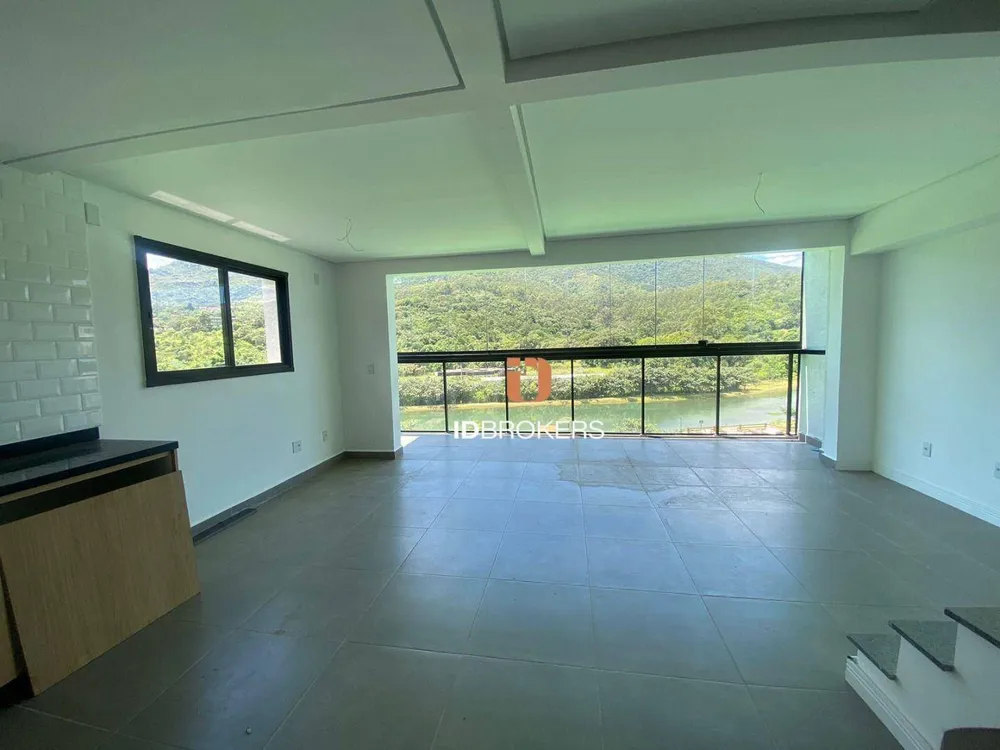 Cobertura, 3 quartos, 232 m² - Foto 4