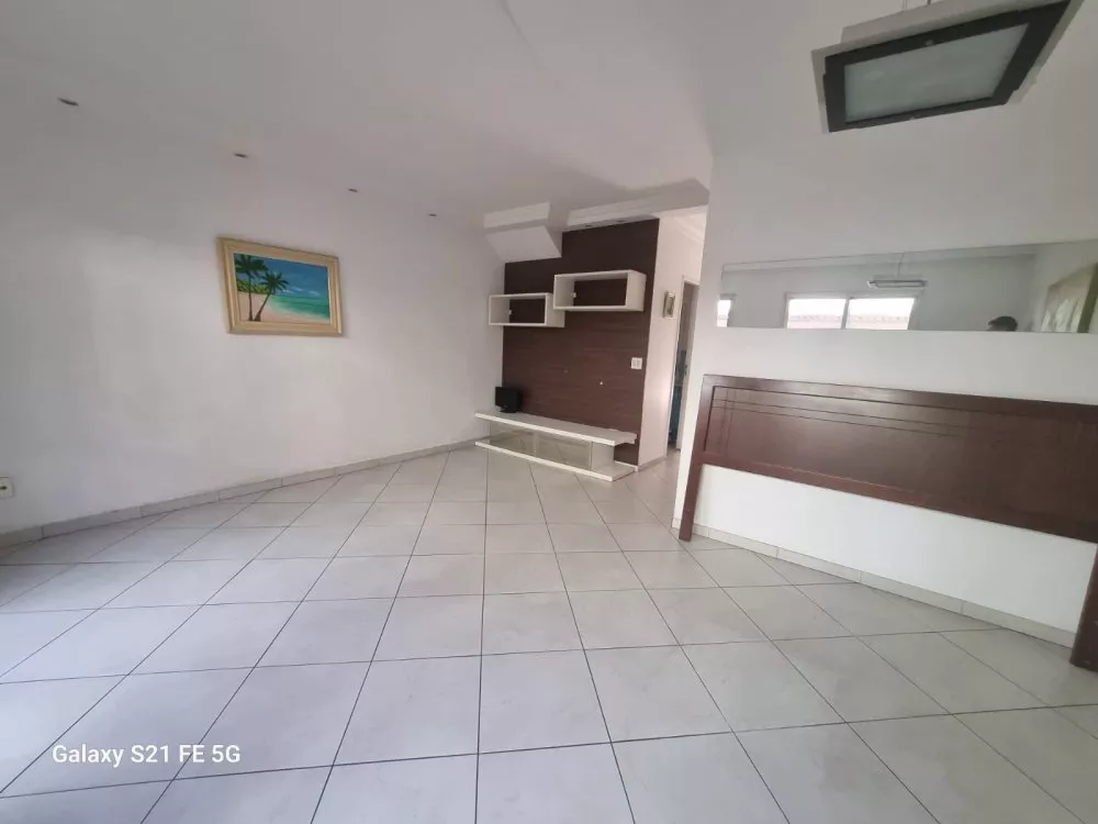 Casa de Condomínio à venda com 3 quartos, 110m² - Foto 2