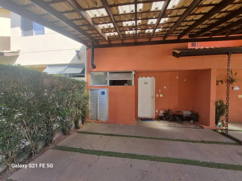 Casa de Condomínio à venda com 3 quartos, 110m² - Foto 1