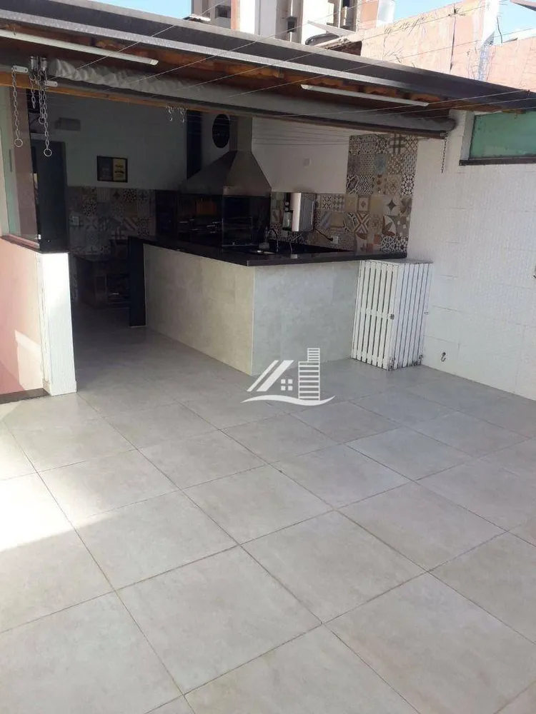 Sobrado, 3 quartos, 194 m² - Foto 1