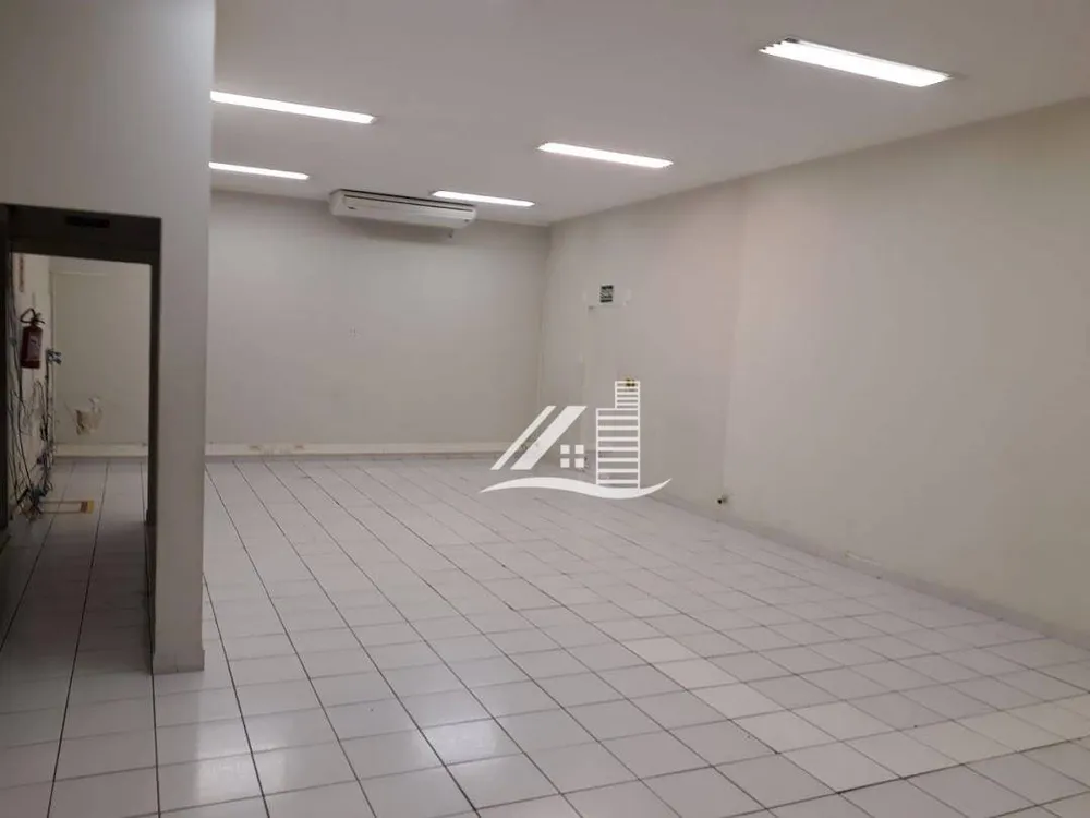 Loja-Salão, 240 m² - Foto 1