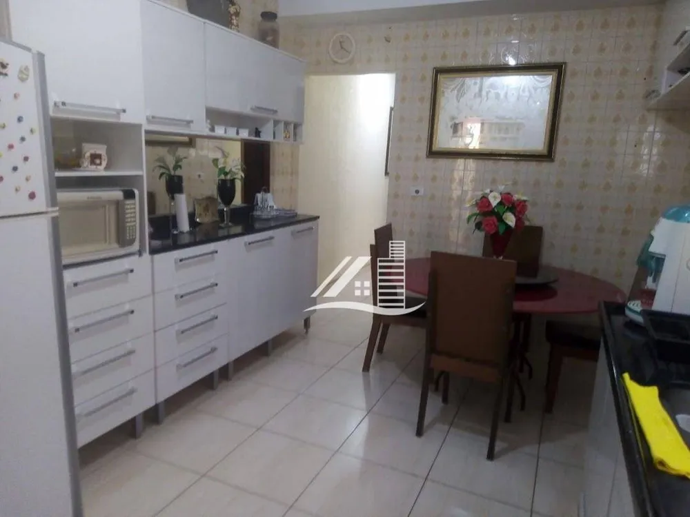 Sobrado, 3 quartos, 141 m² - Foto 2