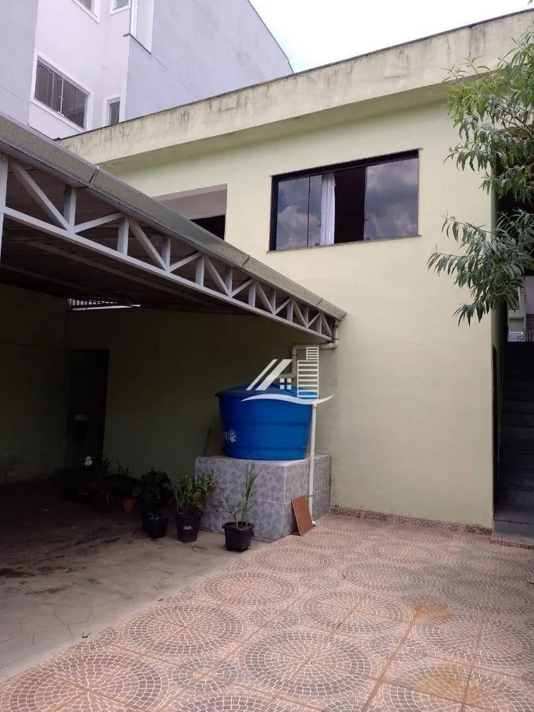 Casa, 3 quartos, 327 m² - Foto 1