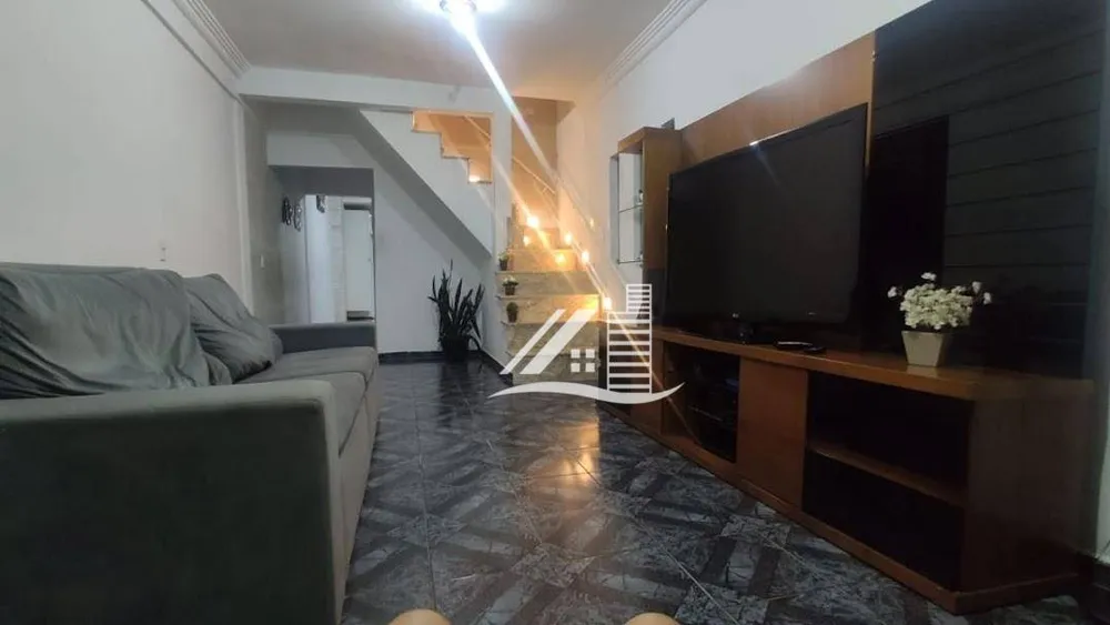 Sobrado, 3 quartos, 290 m² - Foto 2