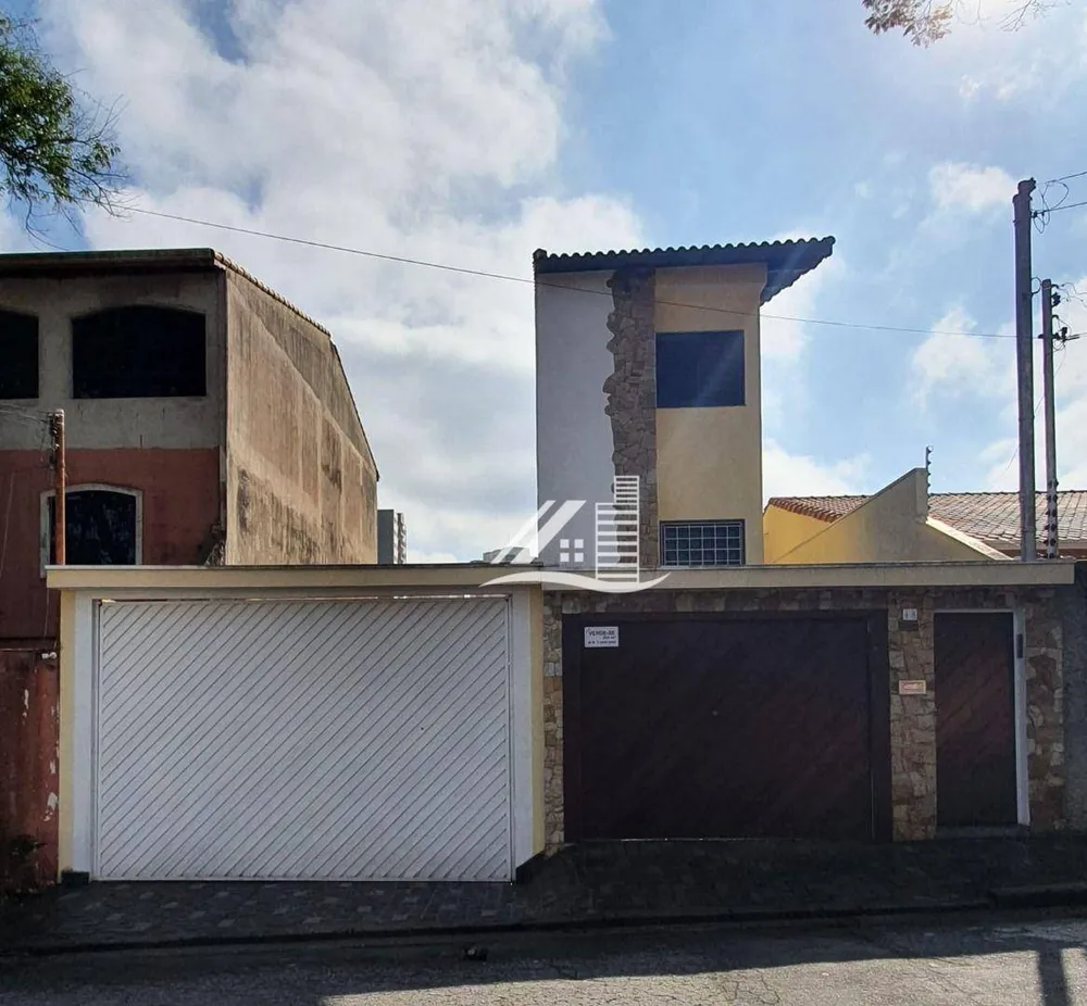 Sobrado, 3 quartos, 202 m² - Foto 1