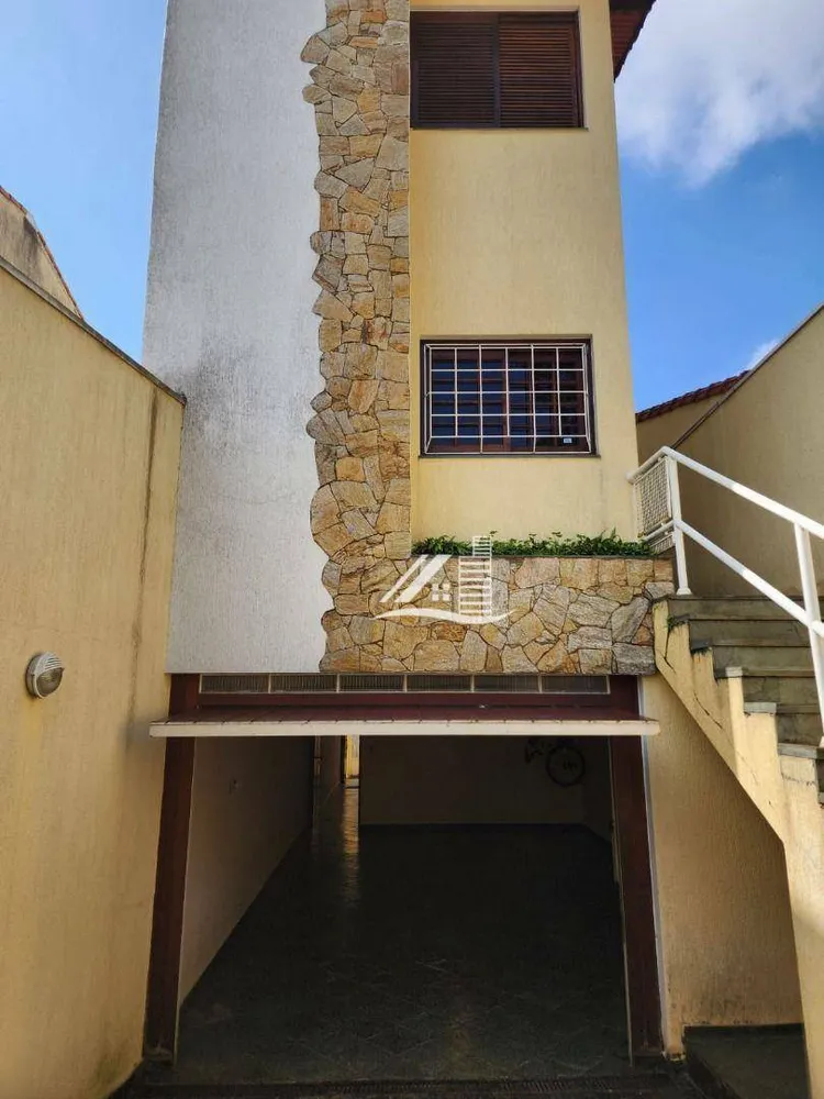 Sobrado, 3 quartos, 202 m² - Foto 2