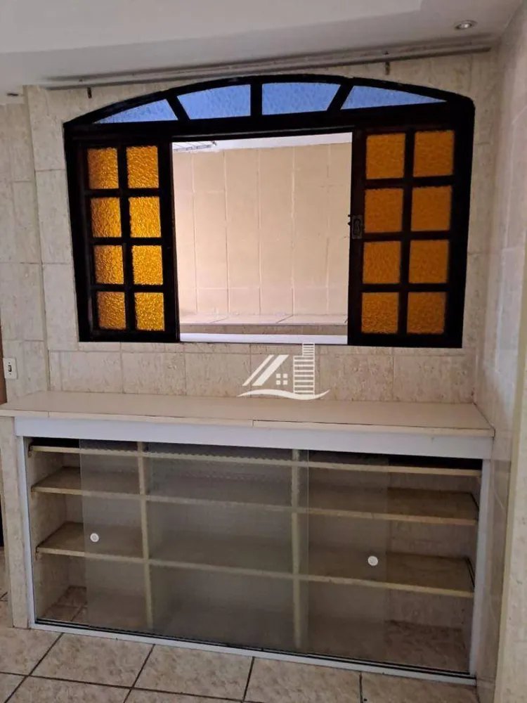 Casa, 2 quartos, 190 m² - Foto 1