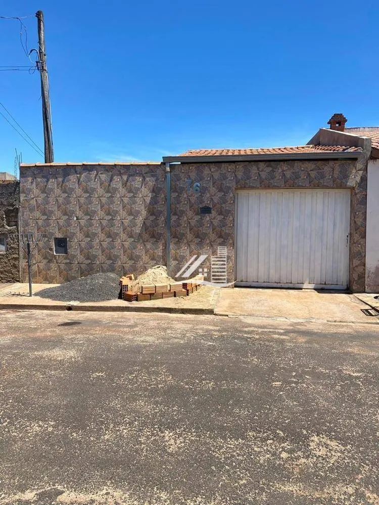 Casa, 2 quartos, 143 m² - Foto 1