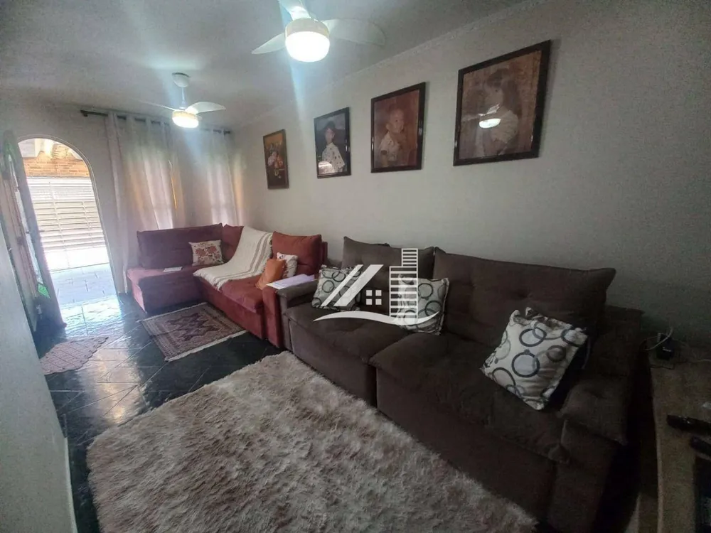 Sobrado, 3 quartos, 206 m² - Foto 1