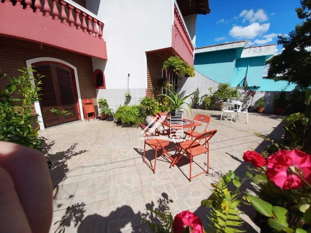 Sobrado, 3 quartos, 188 m² - Foto 2