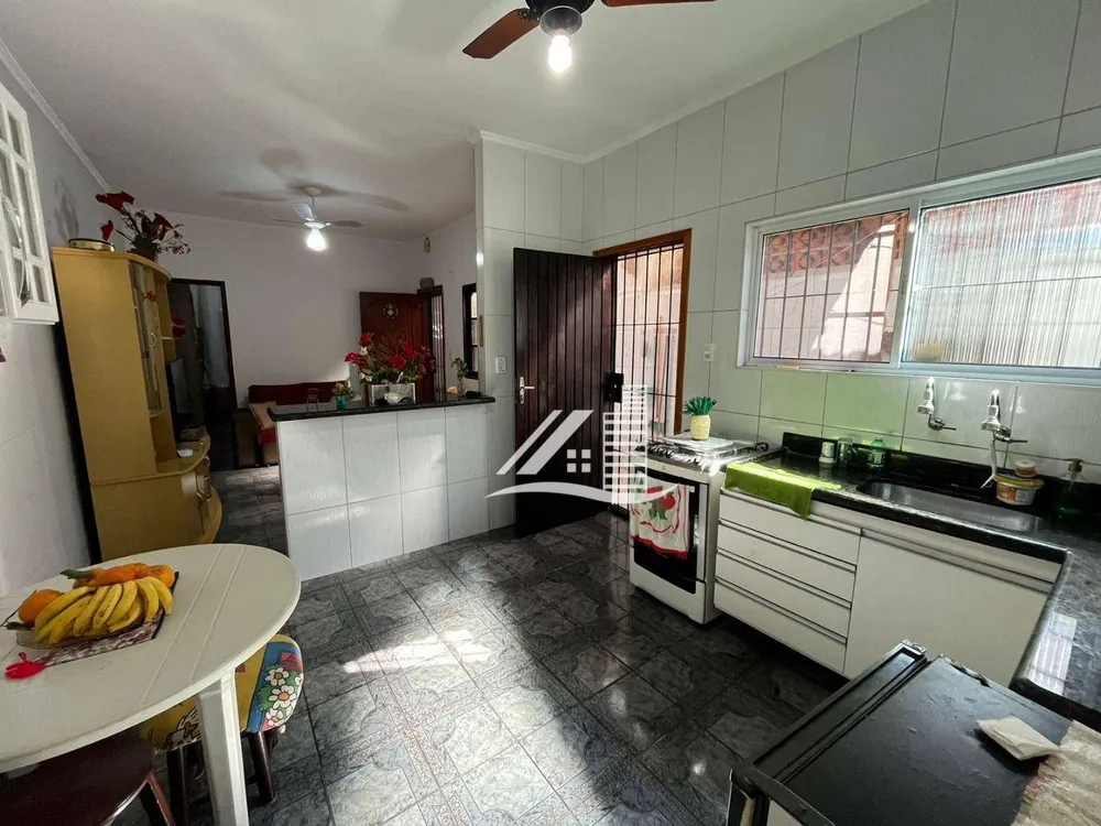 Casa, 2 quartos, 67 m² - Foto 1