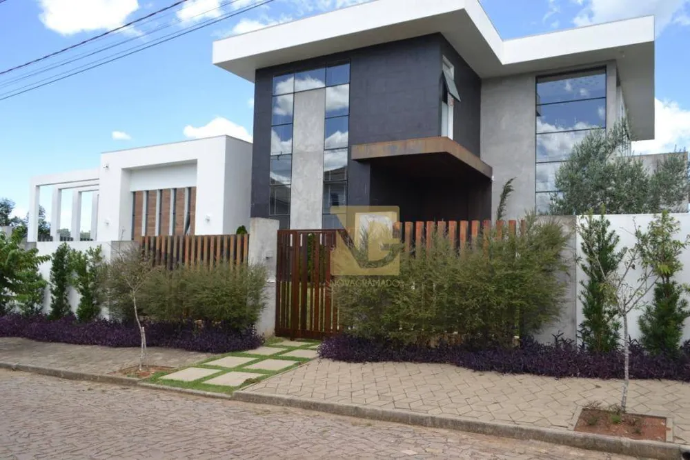 Casa, 2 quartos, 396 m² - Foto 1