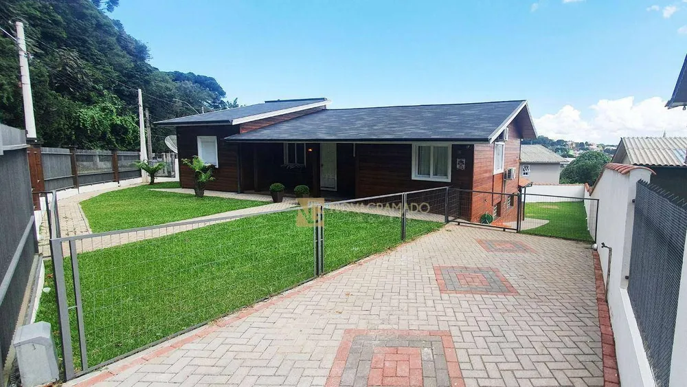 Casa, 4 quartos, 170 m² - Foto 1