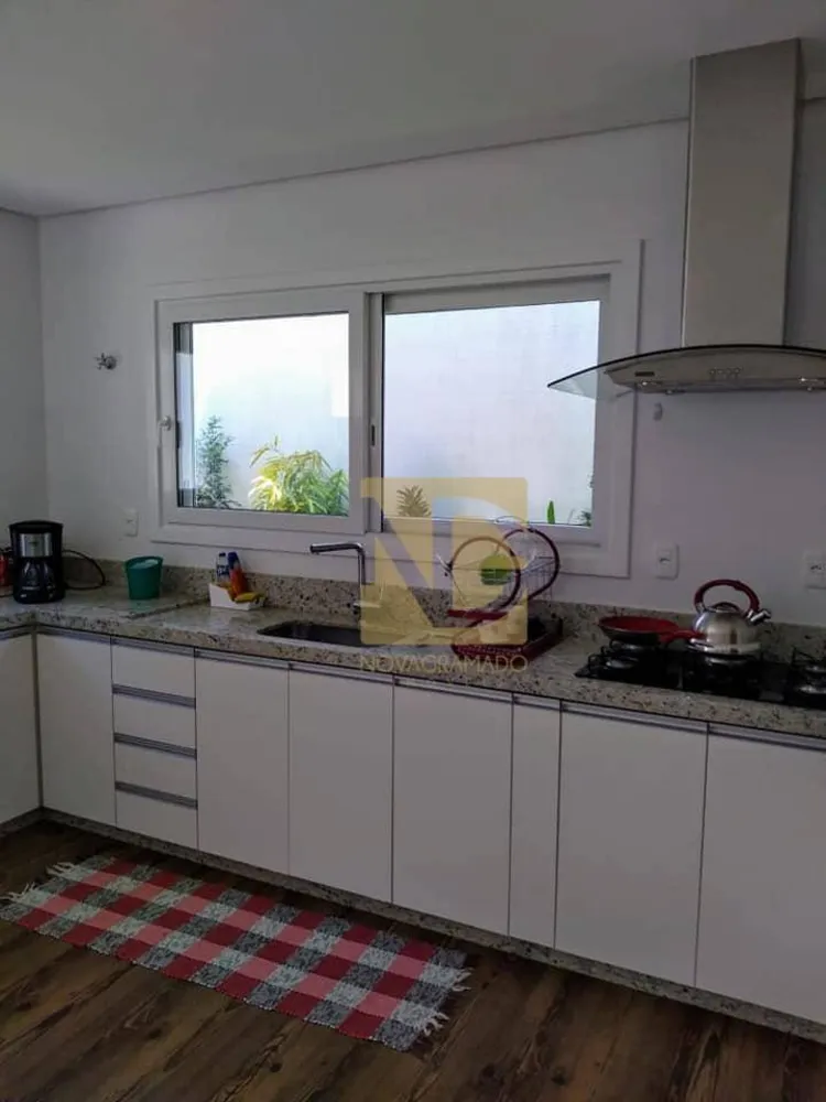 Casa, 3 quartos, 240 m² - Foto 2