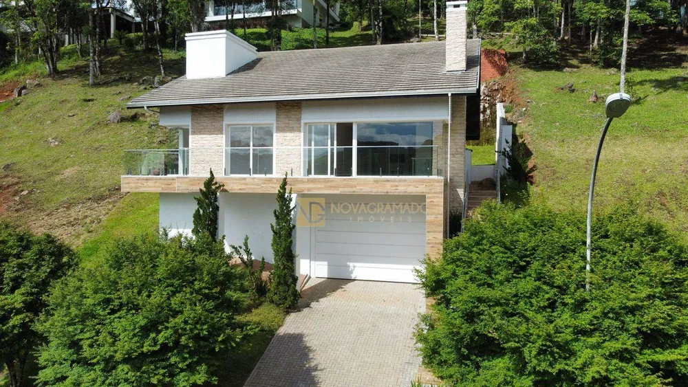 Casa, 3 quartos, 272 m² - Foto 1