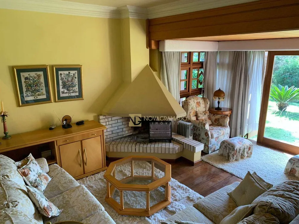 Casa, 3 quartos, 190 m² - Foto 2