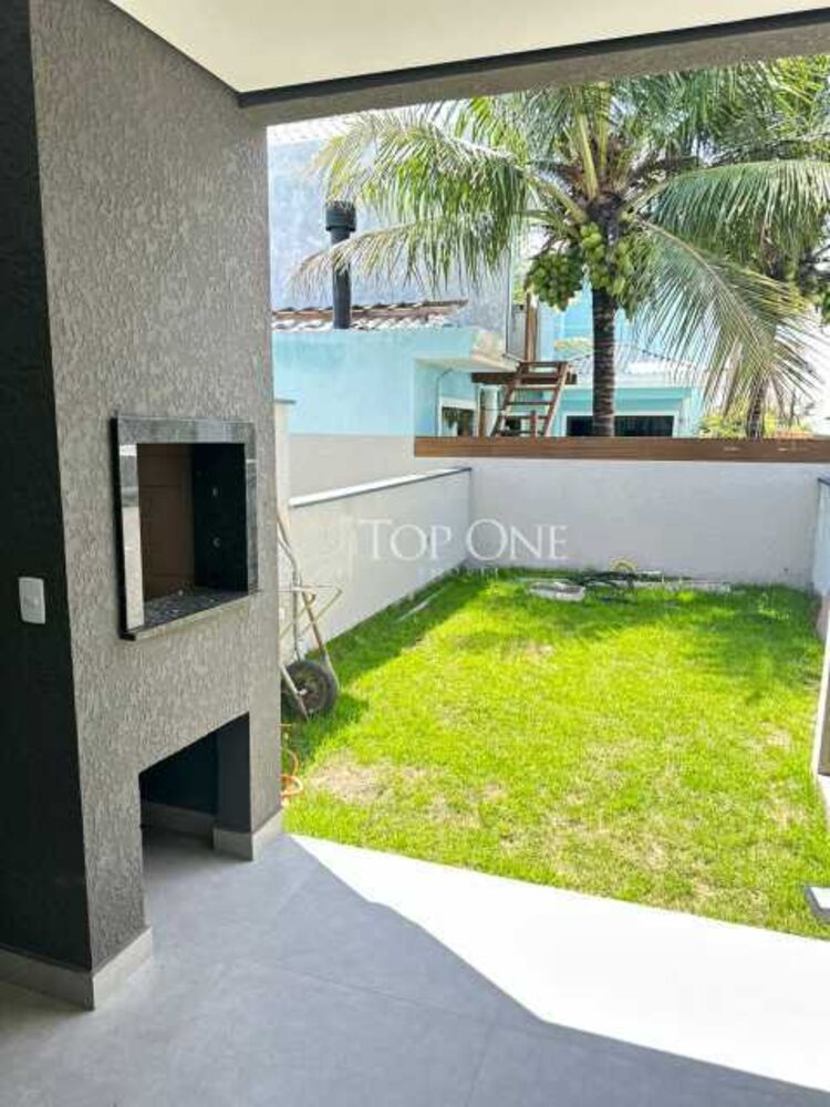 Casa à venda com 2 quartos, 115m² - Foto 3