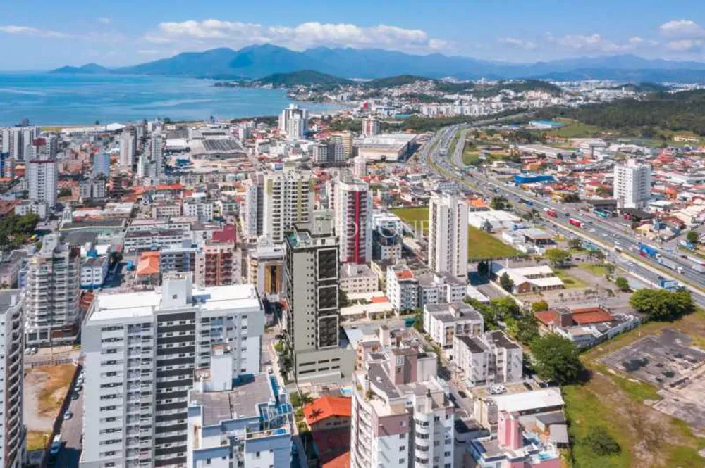 Apartamento, 2 quartos, 72 m² - Foto 2