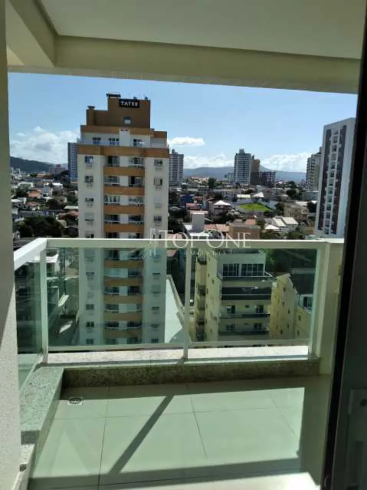 Apartamento à venda com 2 quartos, 74m² - Foto 4