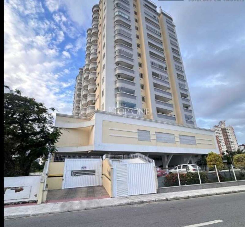 Apartamento à venda com 2 quartos, 83m² - Foto 2