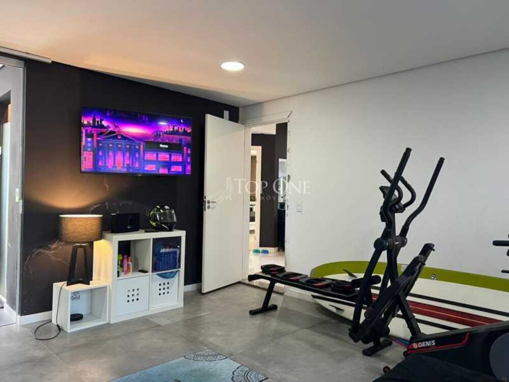 Casa à venda com 6 quartos, 271 - Foto 1