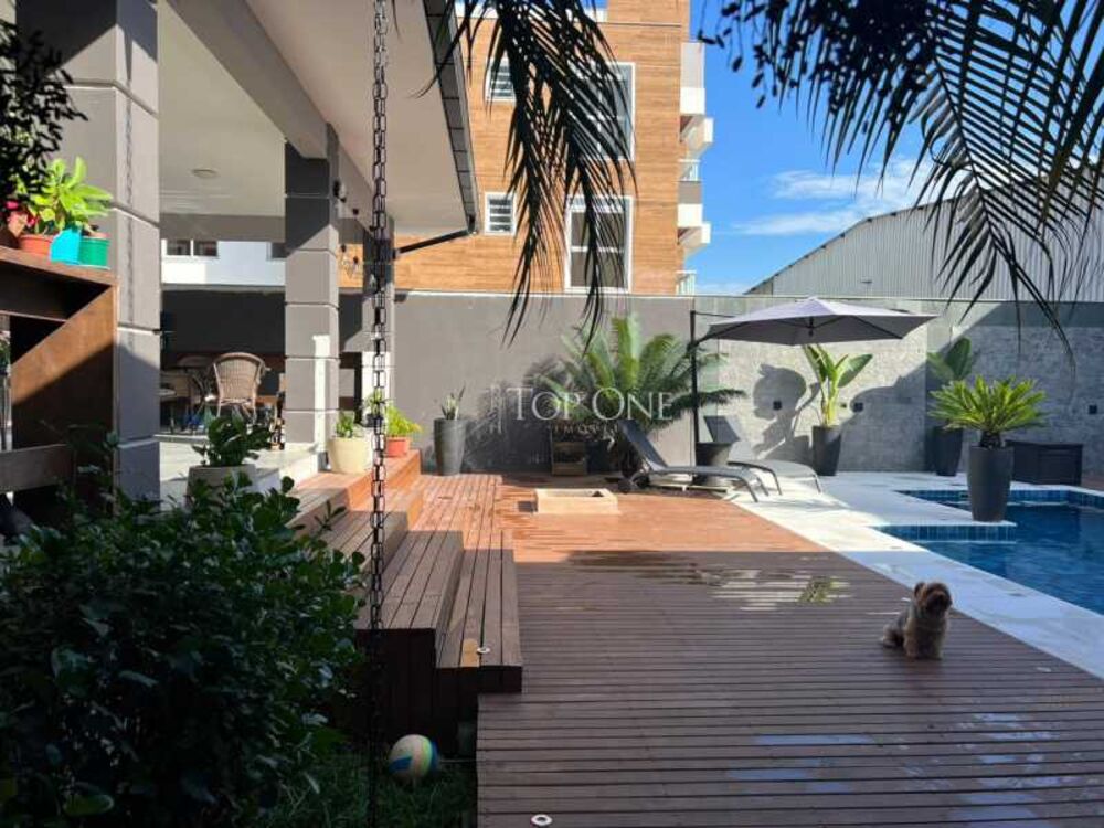 Casa à venda com 6 quartos, 271 - Foto 3