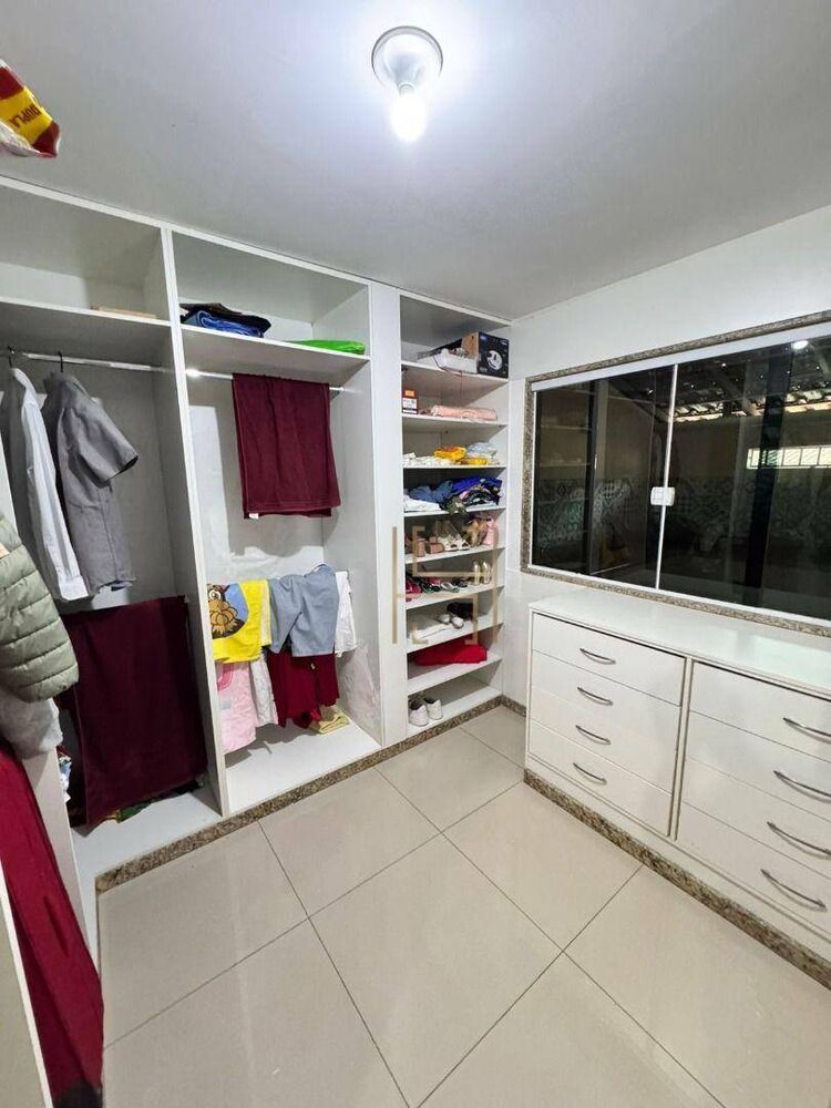 Casa à venda com 3 quartos, 150m² - Foto 3