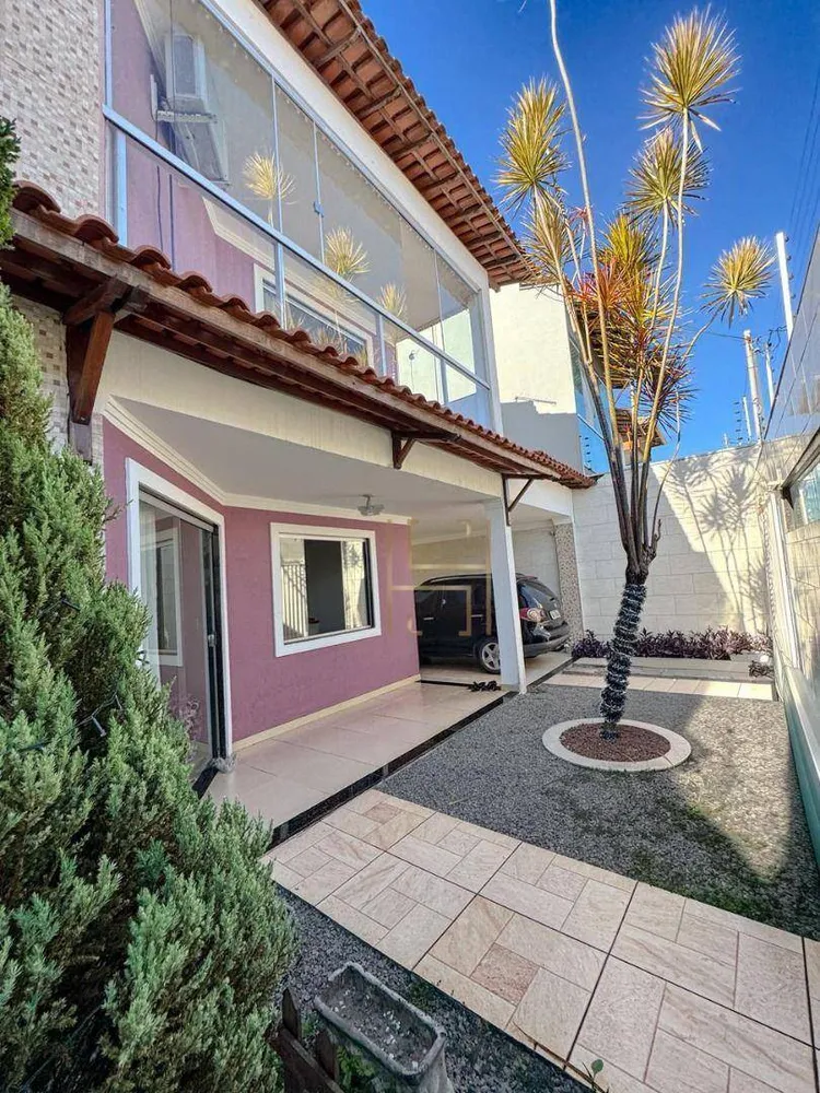 Casa, 3 quartos, 172 m² - Foto 1