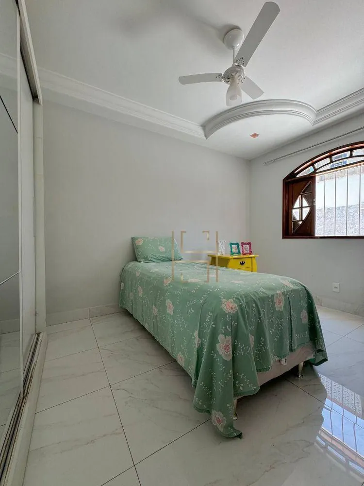 Casa, 3 quartos, 200 m² - Foto 9