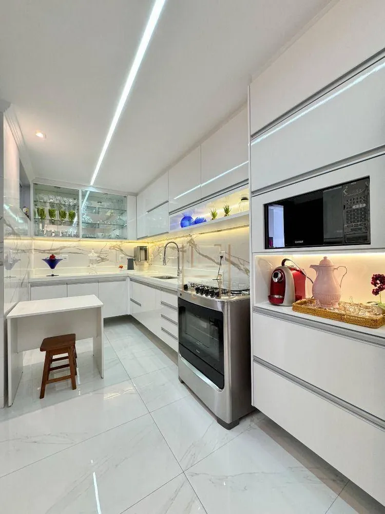 Casa, 3 quartos, 200 m² - Foto 14