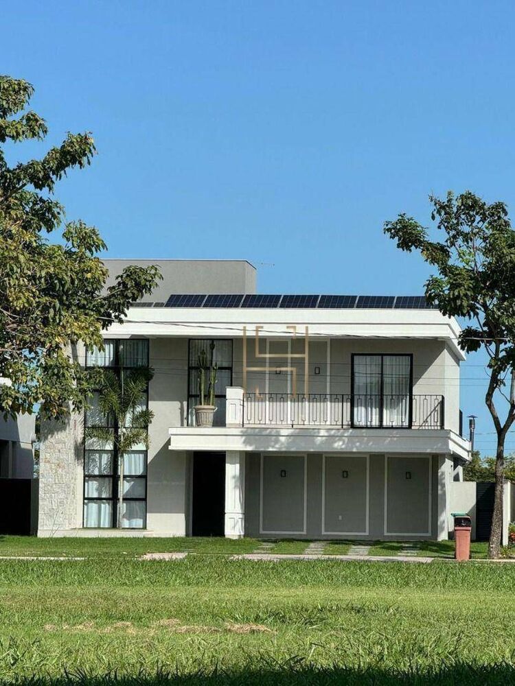 Casa de Condomínio à venda com 4 quartos, 360m² - Foto 1