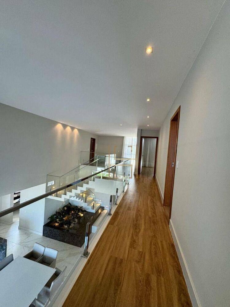 Casa de Condomínio à venda com 4 quartos, 360m² - Foto 3