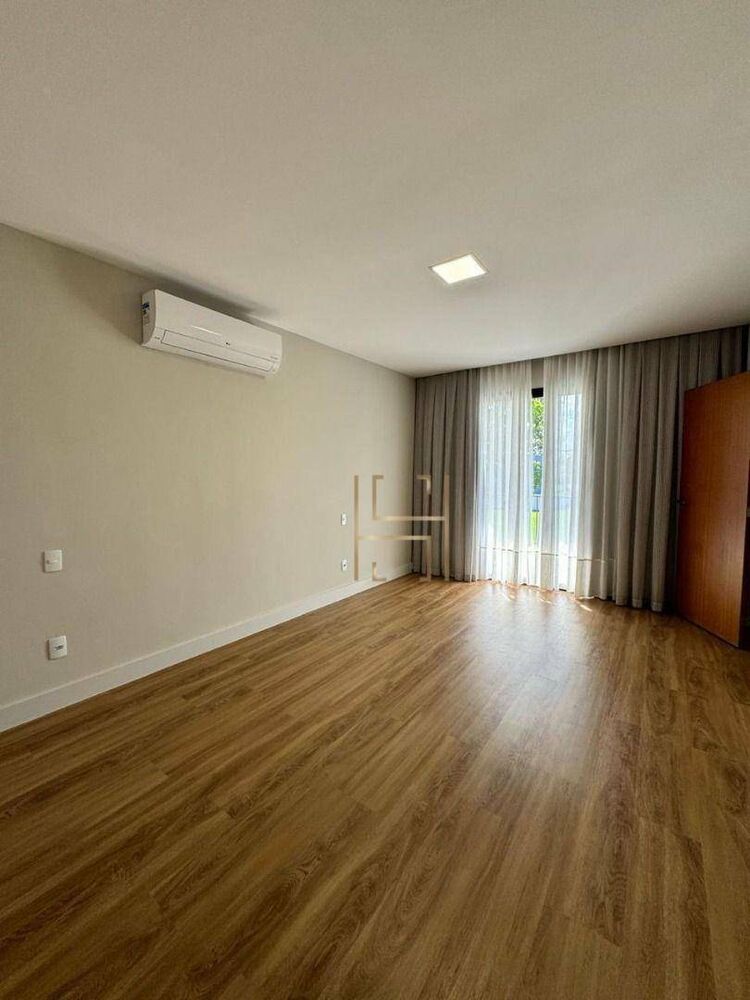 Casa de Condomínio à venda com 4 quartos, 360m² - Foto 11