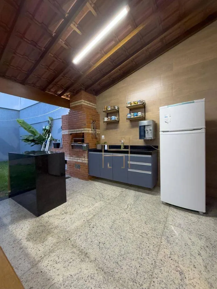 Casa, 3 quartos, 182 m² - Foto 2