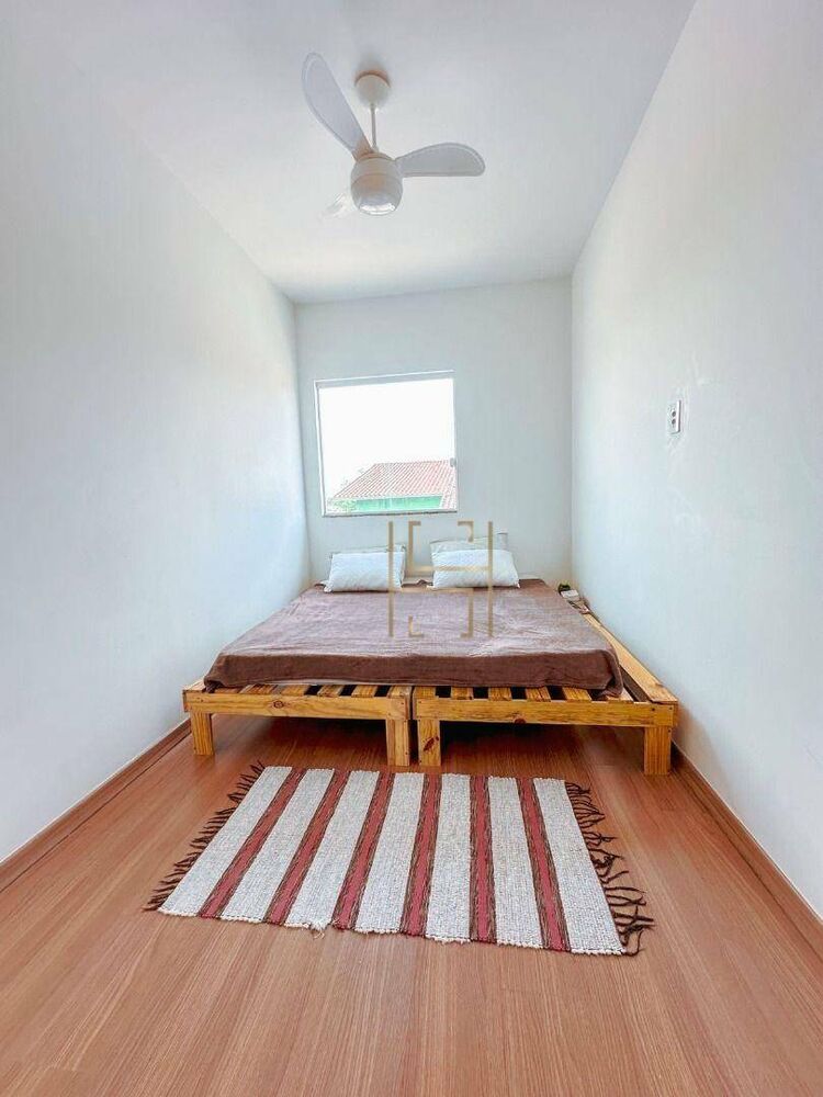 Casa à venda com 3 quartos, 104m² - Foto 4