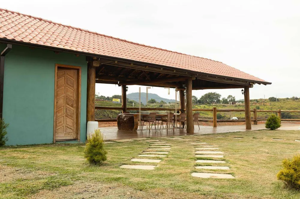 Sítio, 3 quartos, 4050 m² - Foto 1
