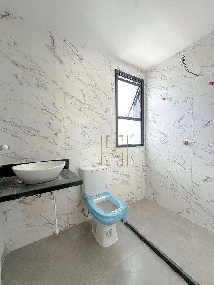 Casa à venda com 3 quartos, 126m² - Foto 4