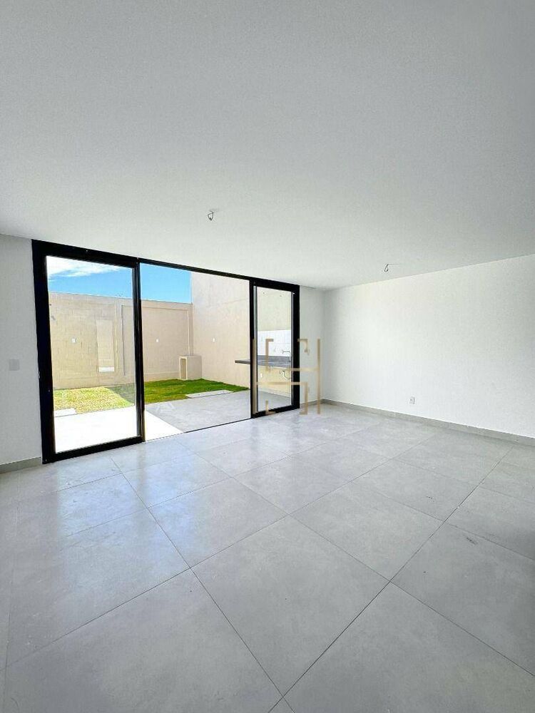 Casa de Condomínio à venda com 3 quartos, 125m² - Foto 2