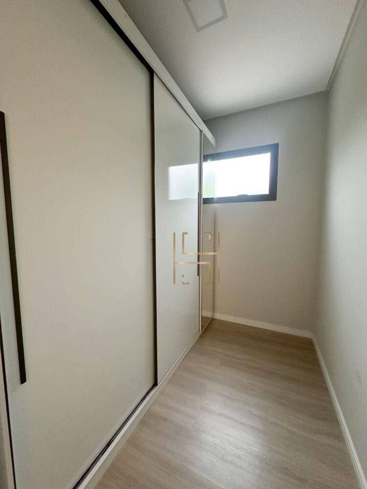 Casa à venda com 3 quartos, 180M2 - Foto 2