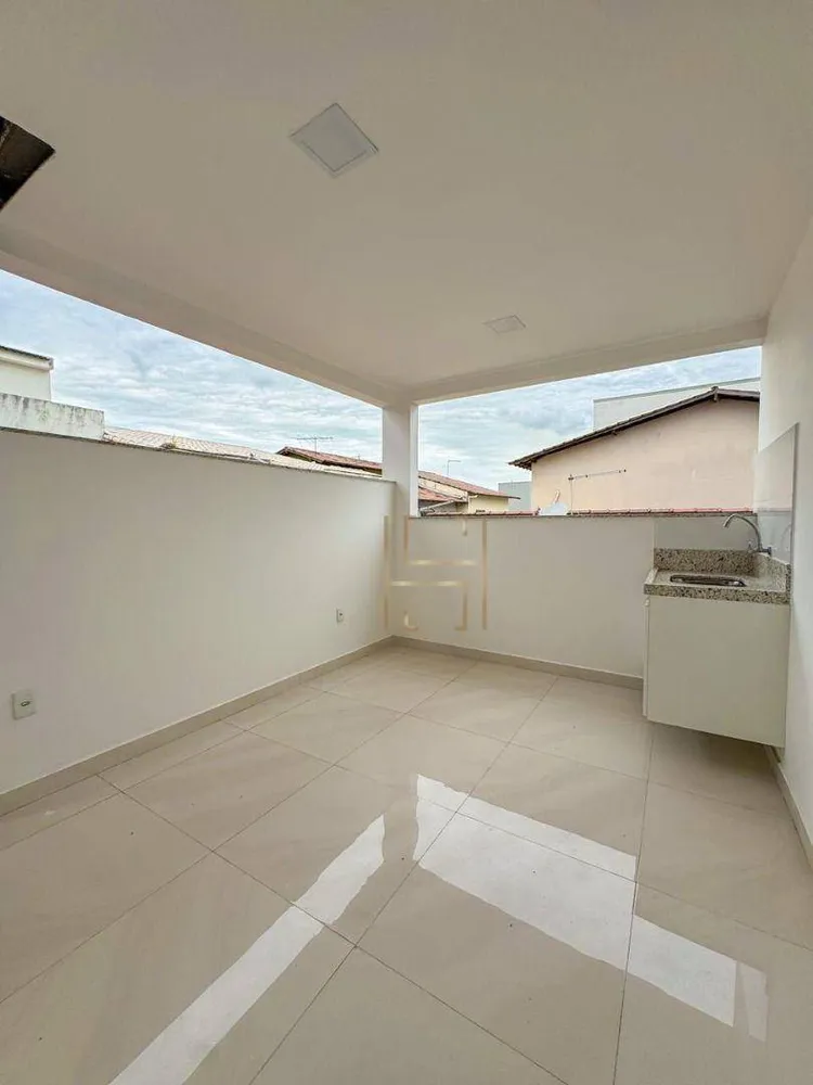Casa, 5 quartos, 200 m² - Foto 2