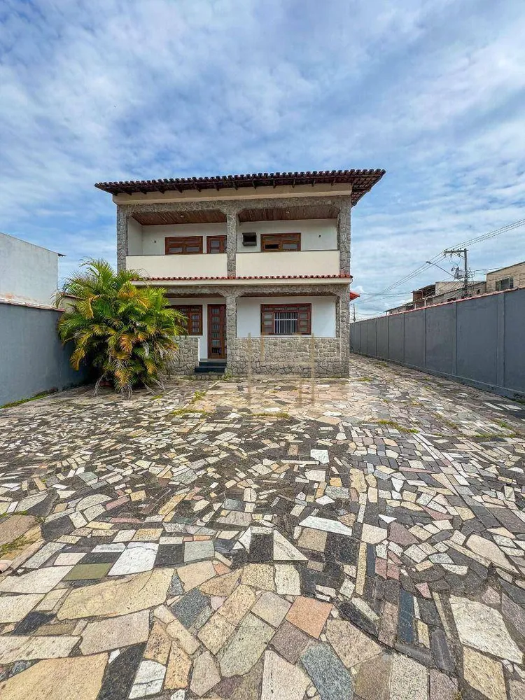Casa, 4 quartos, 280 m² - Foto 1