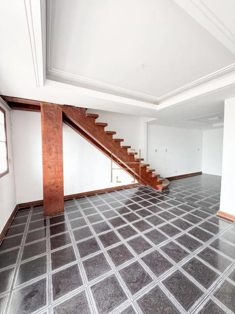 Casa, 4 quartos, 280 m² - Foto 10