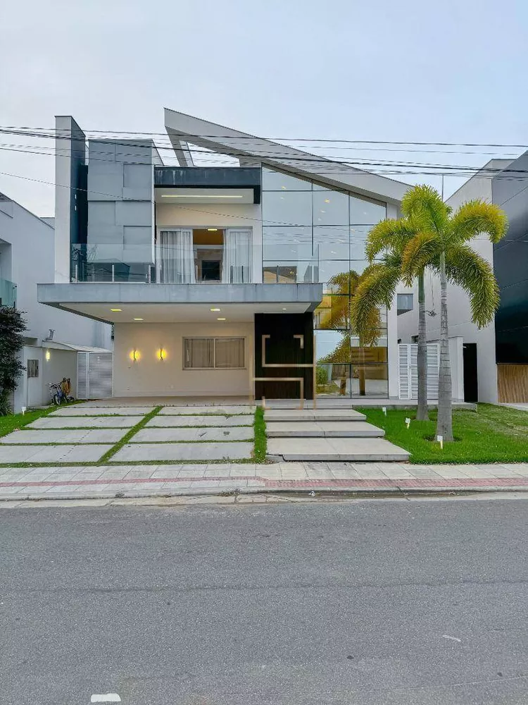 Casa de Condomínio à venda com 4 quartos, 313m² - Foto 3