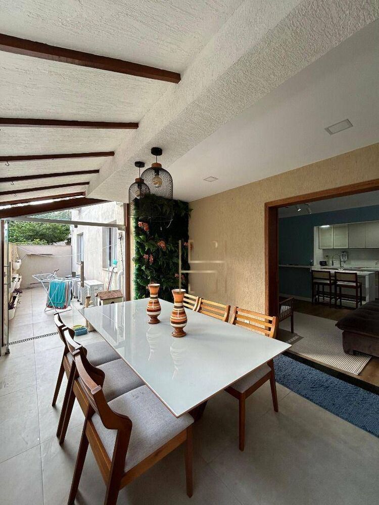 Apartamento à venda com 3 quartos, 107m² - Foto 10
