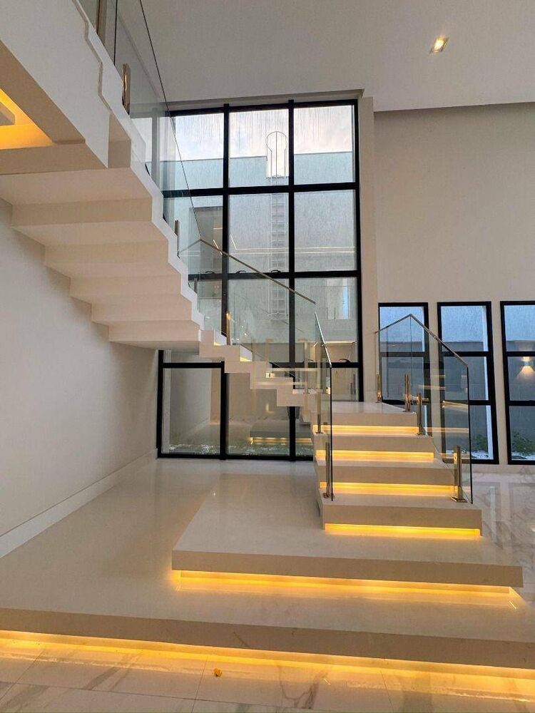 Casa de Condomínio à venda com 7 quartos, 377m² - Foto 2