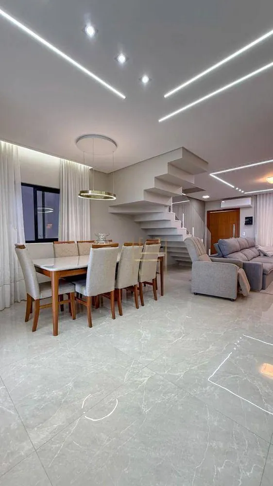 Casa, 3 quartos, 196 m² - Foto 11