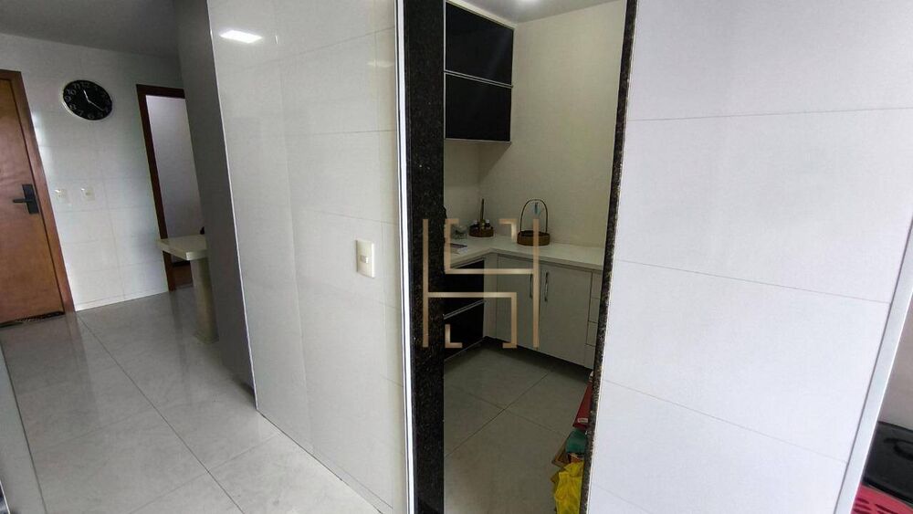 Apartamento à venda com 3 quartos, 130m² - Foto 6