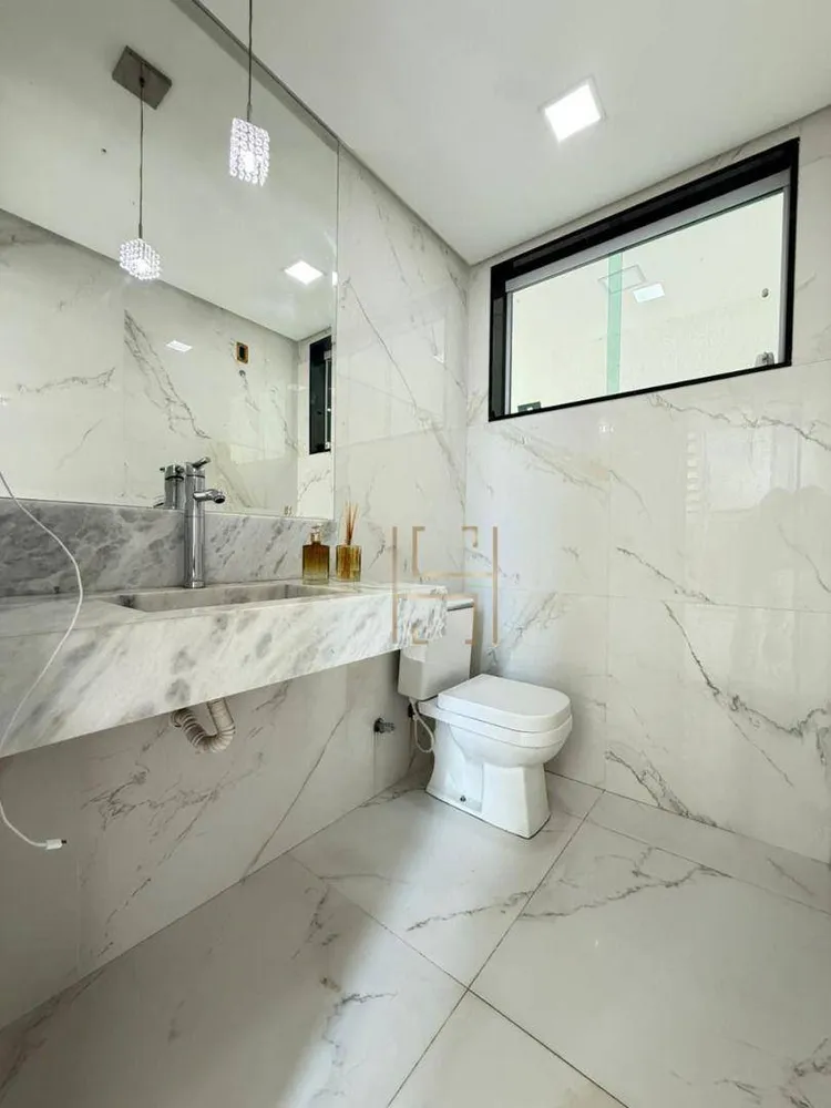 Casa, 3 quartos, 271 m² - Foto 1