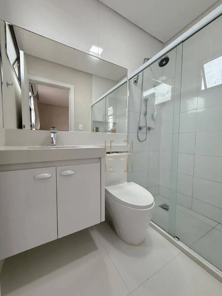 Casa, 5 quartos, 240 m² - Foto 4